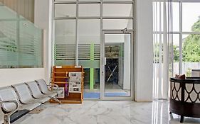 OYO 90112 Hotel Permata Inn